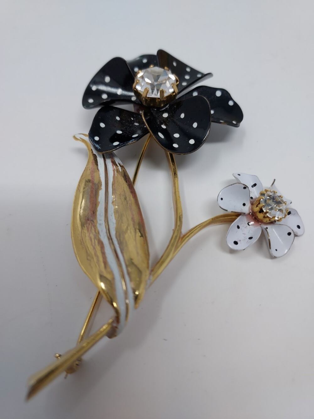 Vintage Enamel Flower Black White Polka Dots Rhinestone Avon 3.5" Signed Y2K